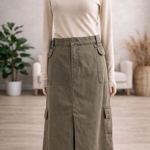H&M Midi Skirt in Brown